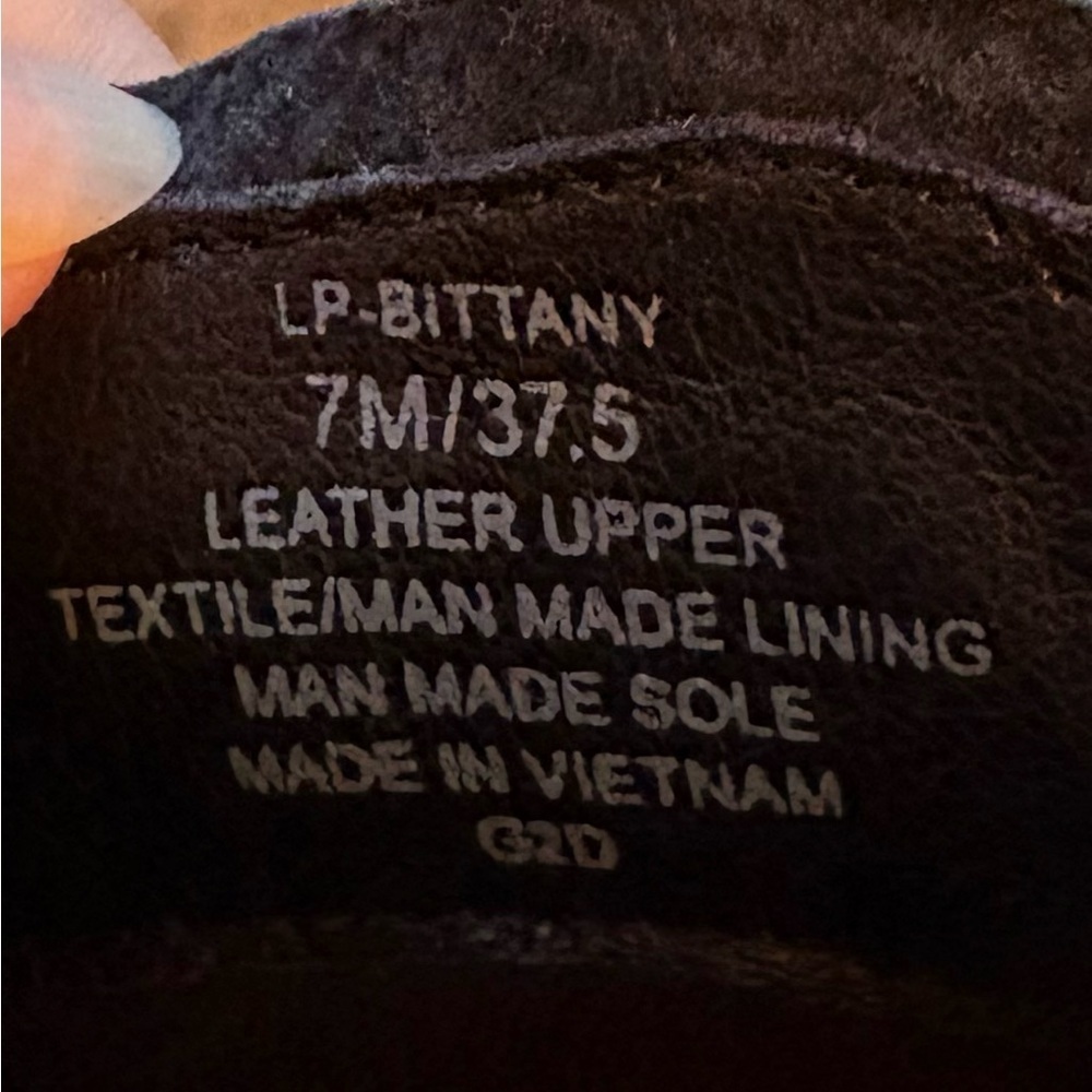 Lucky Brand Bittany Shiny Black Ankle Booties. Possibly Snake or Lizard Print. 7 - Picture 4 of 9